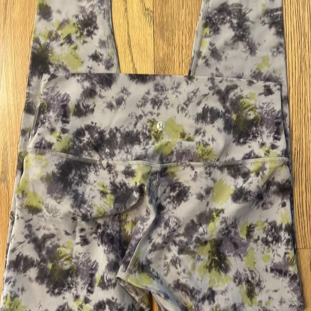 Lululemon full length legging - Picture 4 of 4